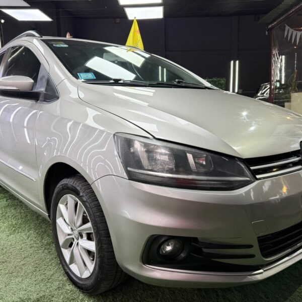 VOLKSWAGEN SURAN 1.6 5D 156 C/GNC 2016
