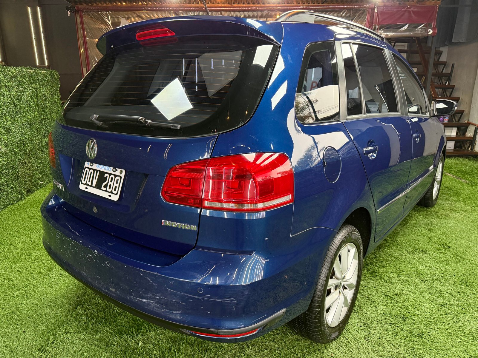 VOLKSWAGEN SURAN 1.6 16V 5D I-MOTION 2015 - Imagen 8