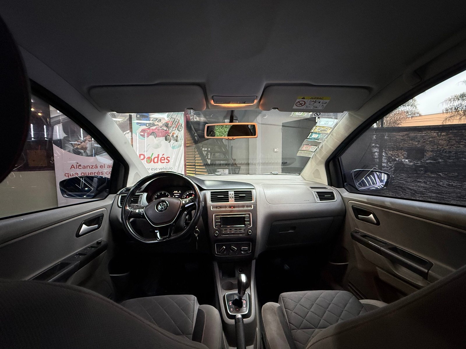 VOLKSWAGEN SURAN 1.6 16V 5D I-MOTION 2015 - Imagen 11