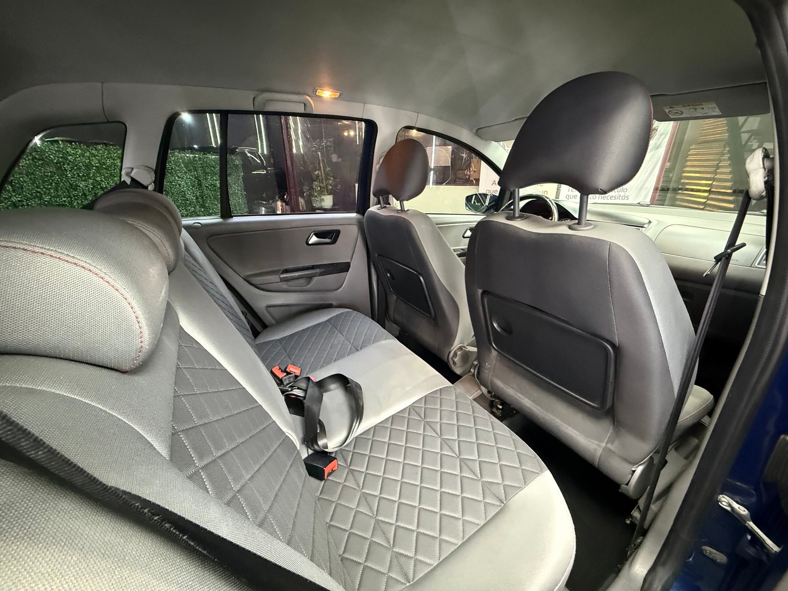 VOLKSWAGEN SURAN 1.6 16V 5D I-MOTION 2015 - Imagen 12