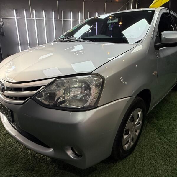 TOYOTA	ETIOS XS 1.5 M/T	2016
