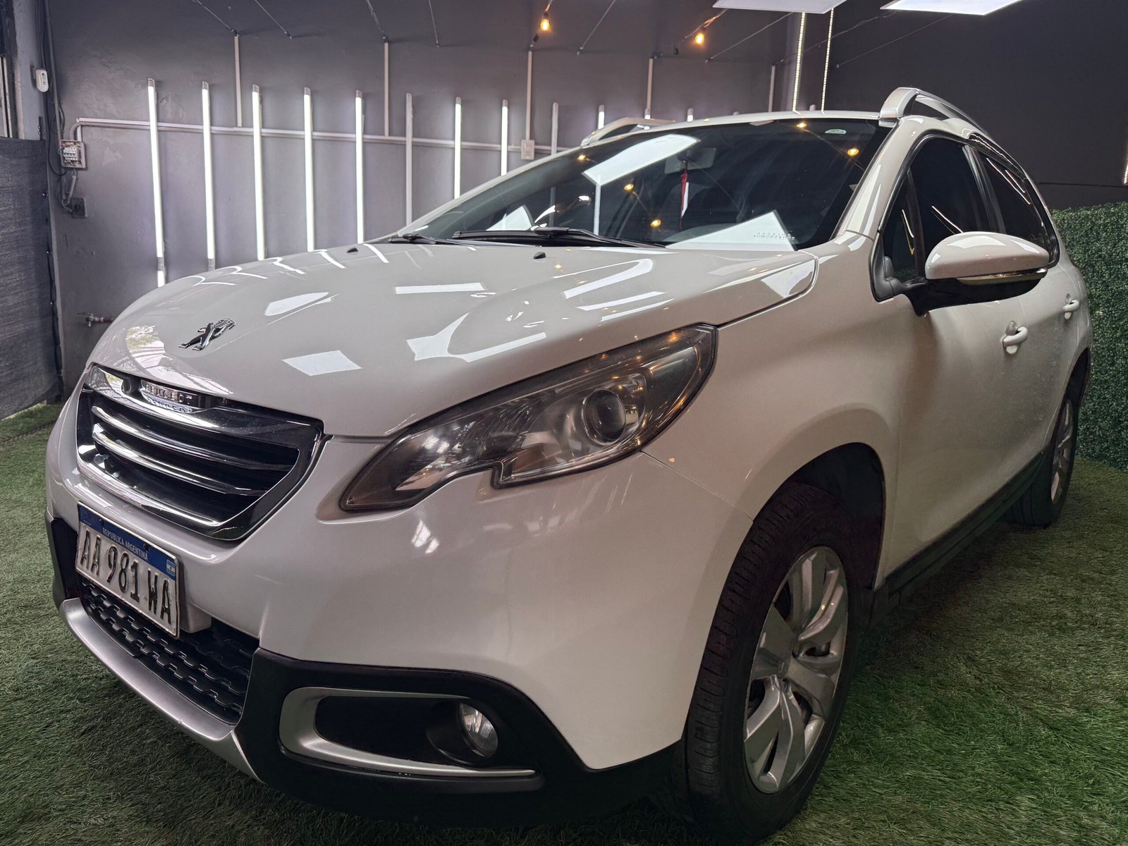 PEUGEOT 2008 ALLURE 1.6 TIPTRONIC 2017 - Imagen 2