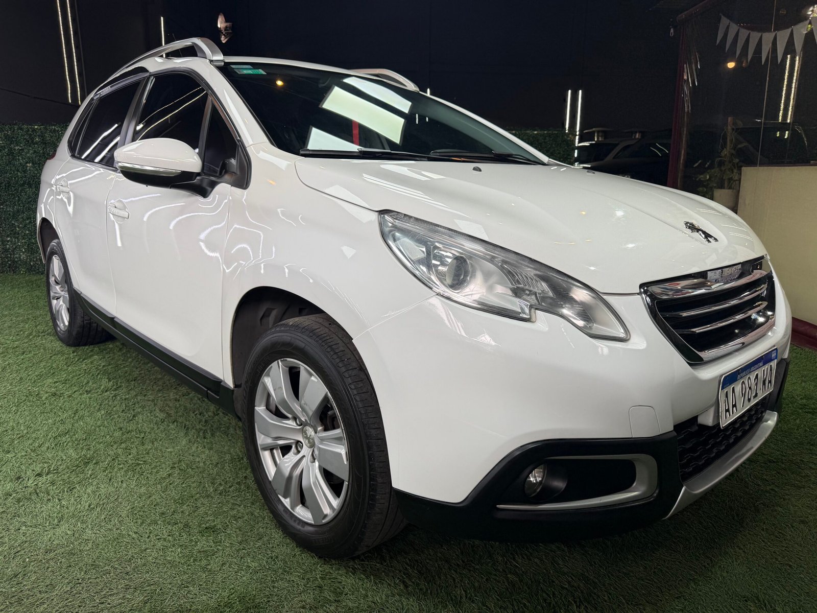 PEUGEOT 2008 ALLURE 1.6 TIPTRONIC 2017 - Imagen 4