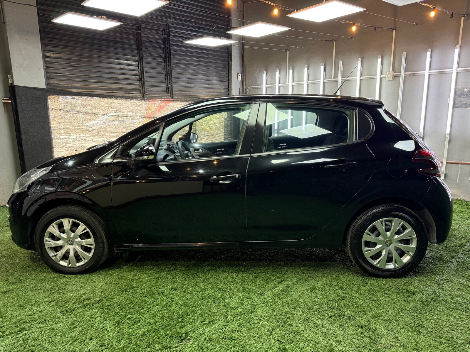PEUGEOT 208 1.5 ACTIVE 2017 - Imagen 4