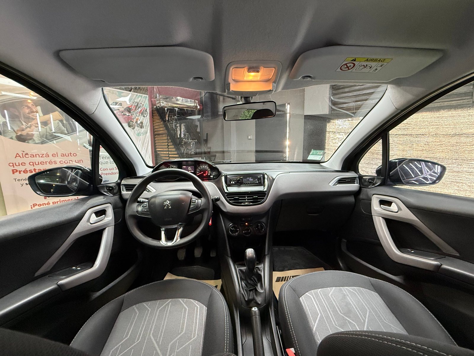 PEUGEOT 208 1.5 ACTIVE 2017 - Imagen 11