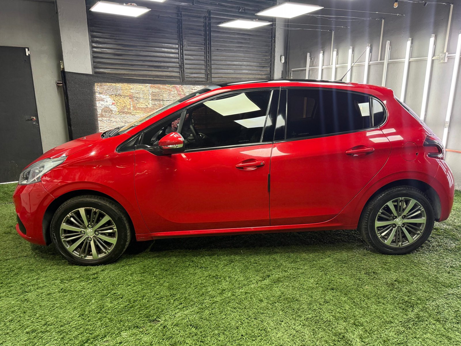 PEUGEOT 208 FELINE 1.6 TIPTRONIC 2019 - Imagen 4