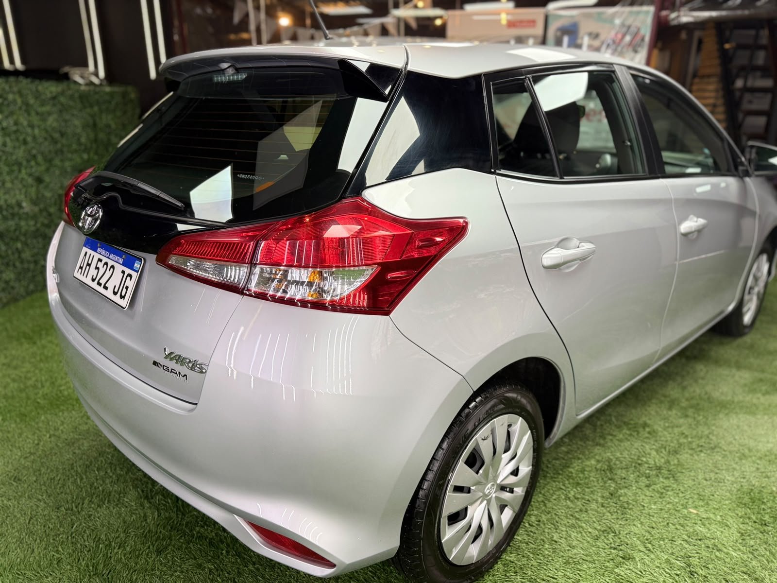 TOYOTA YARIS XS 1.5 CVT 2025 - Imagen 10